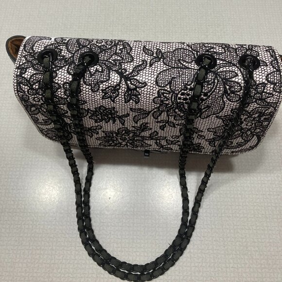 Like New Patricia Nash Chantilly Lace Leather Crossbody/Shoulder Bag - Picture 2 of 9